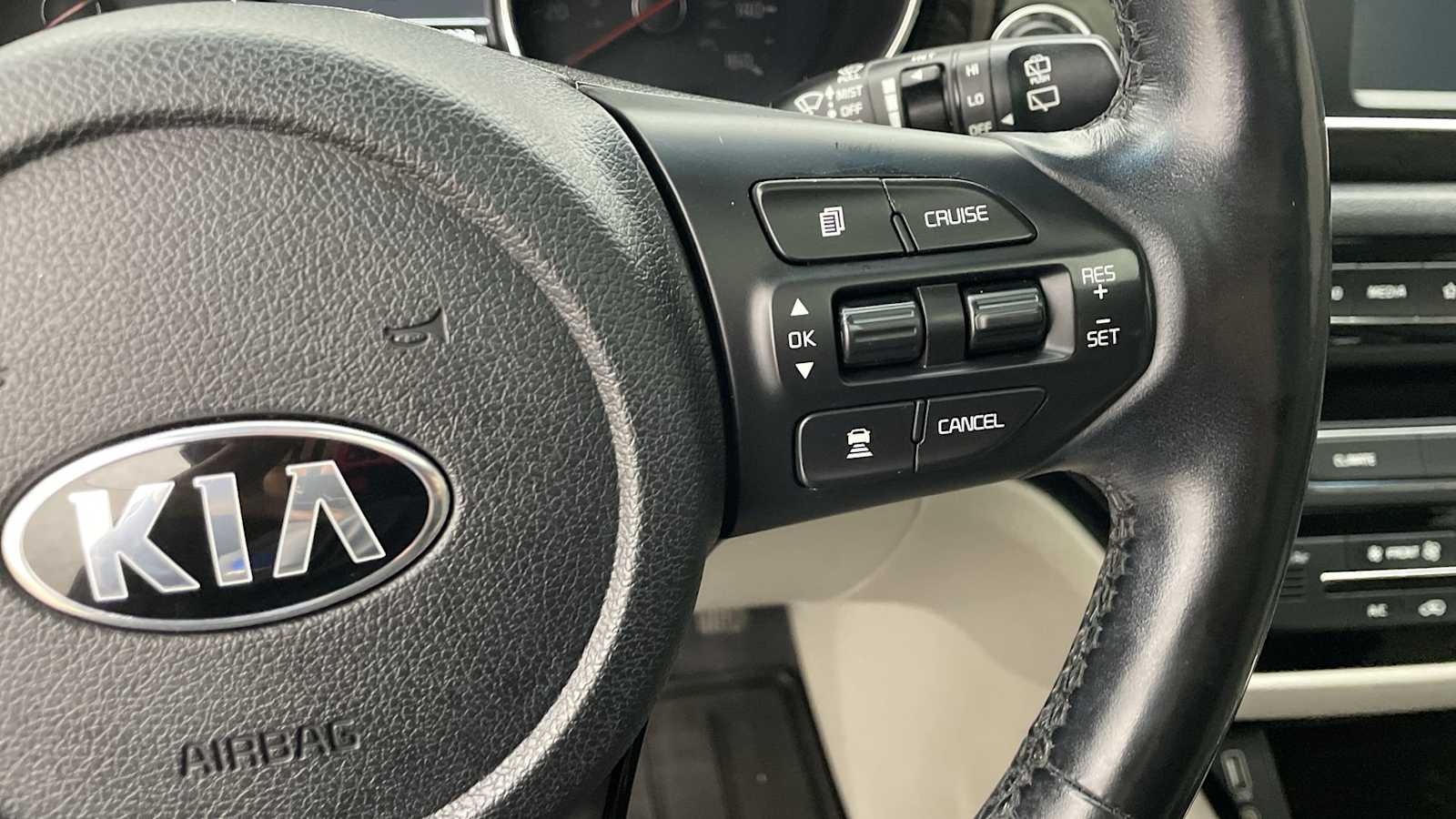 Thumbnail: 2020 Kia Sedona - 17