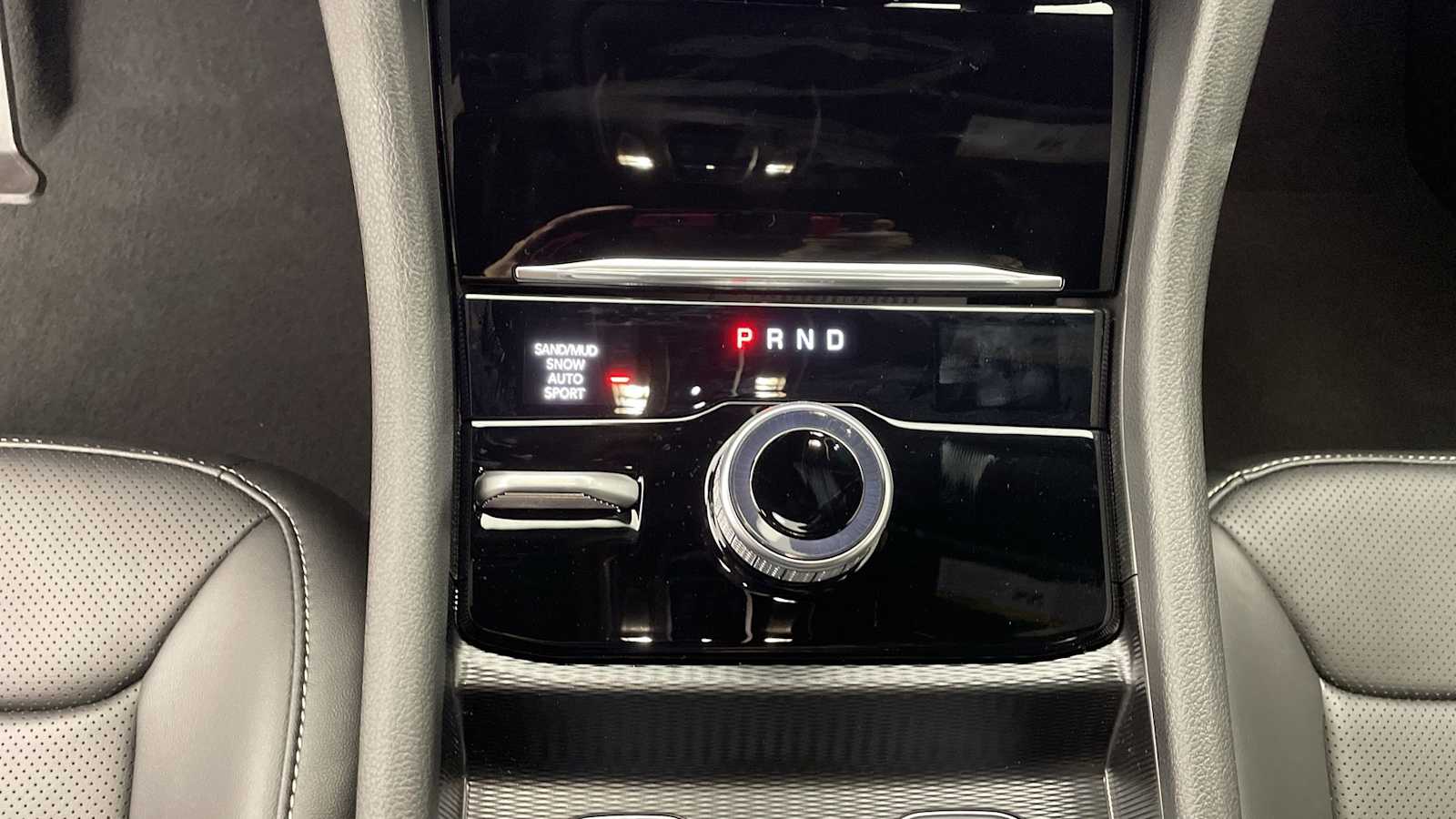 Thumbnail: 2025 Jeep Grand Cherokee - 23