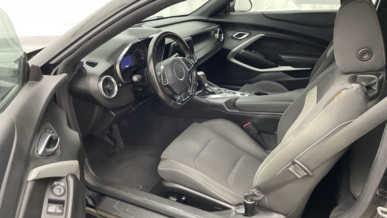 Thumbnail: 2019 Chevrolet Camaro - 2