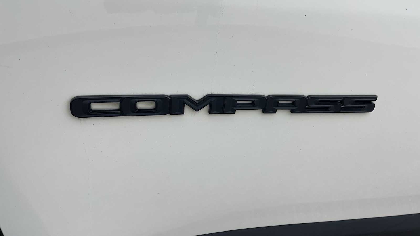 Thumbnail: 2018 Jeep Compass - 35