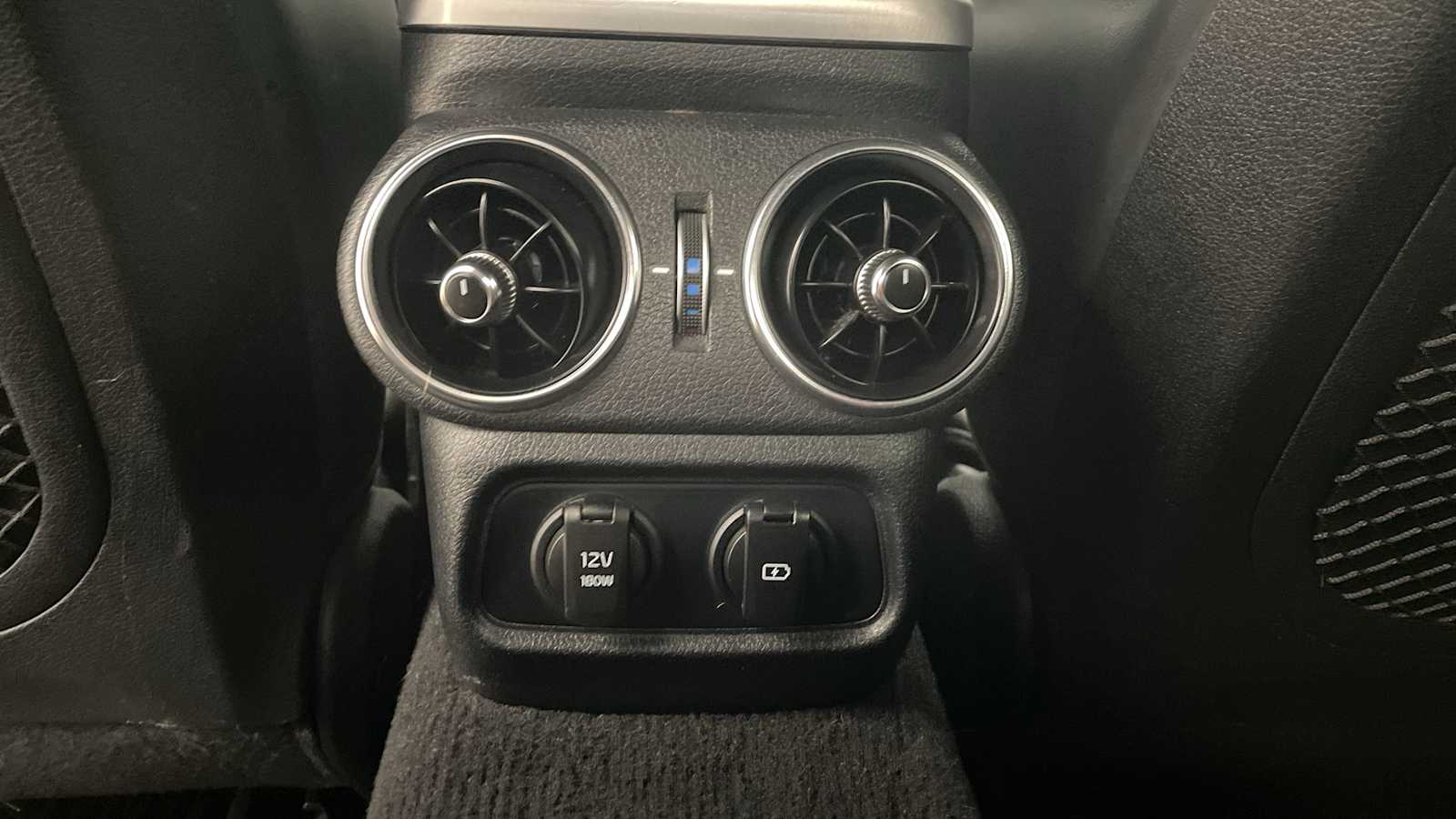 Thumbnail: 2019 Kia Stinger - 24