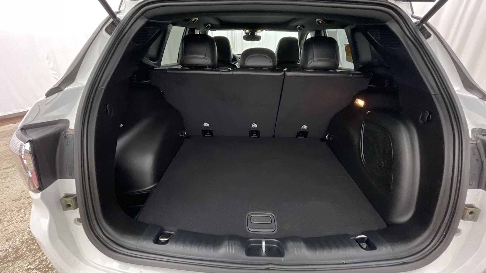 Thumbnail: 2023 Jeep Compass - 29