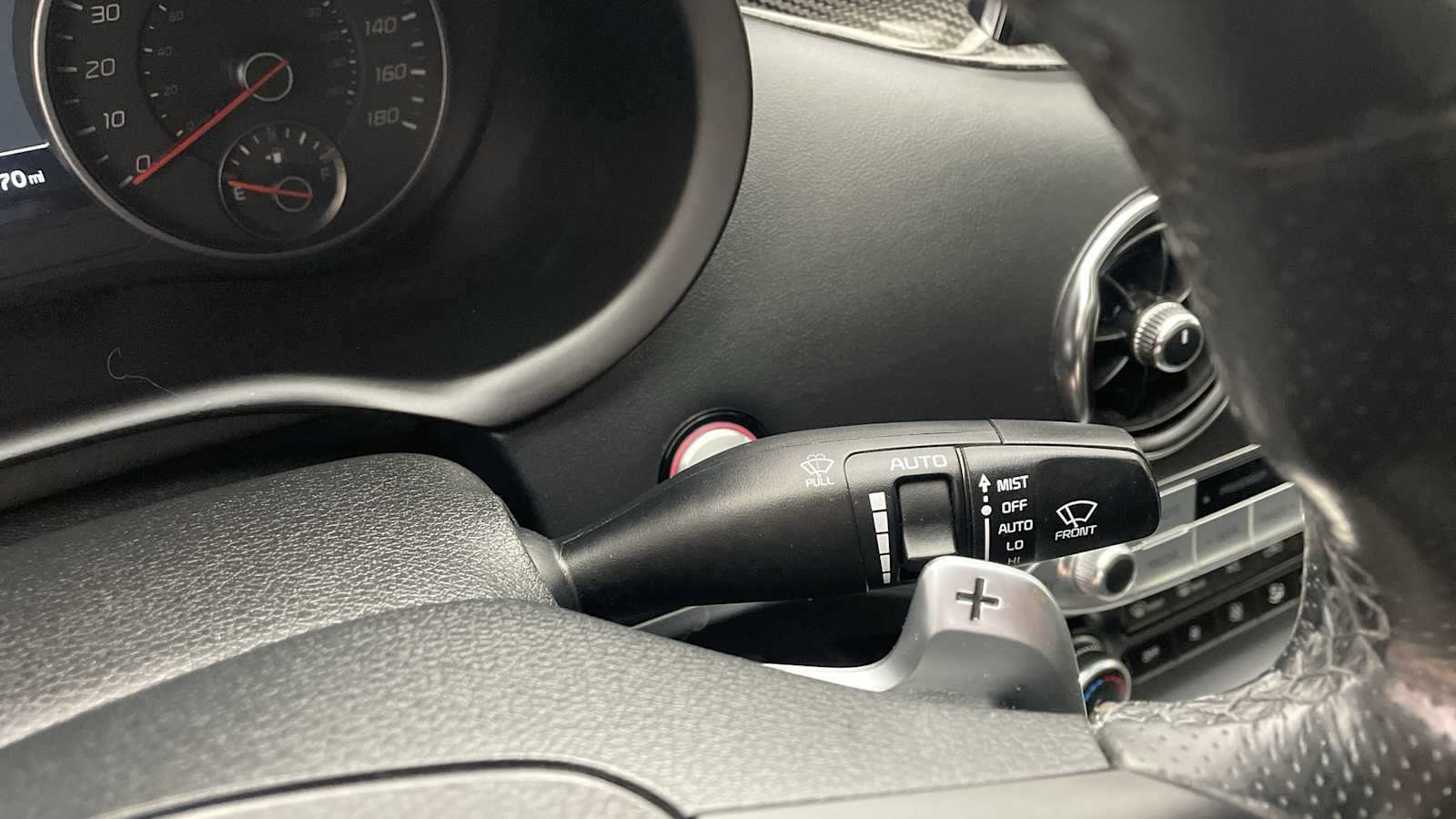 Thumbnail: 2019 Kia Stinger - 16