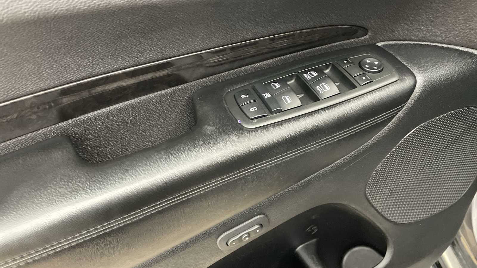 Thumbnail: 2014 Dodge Durango - 7