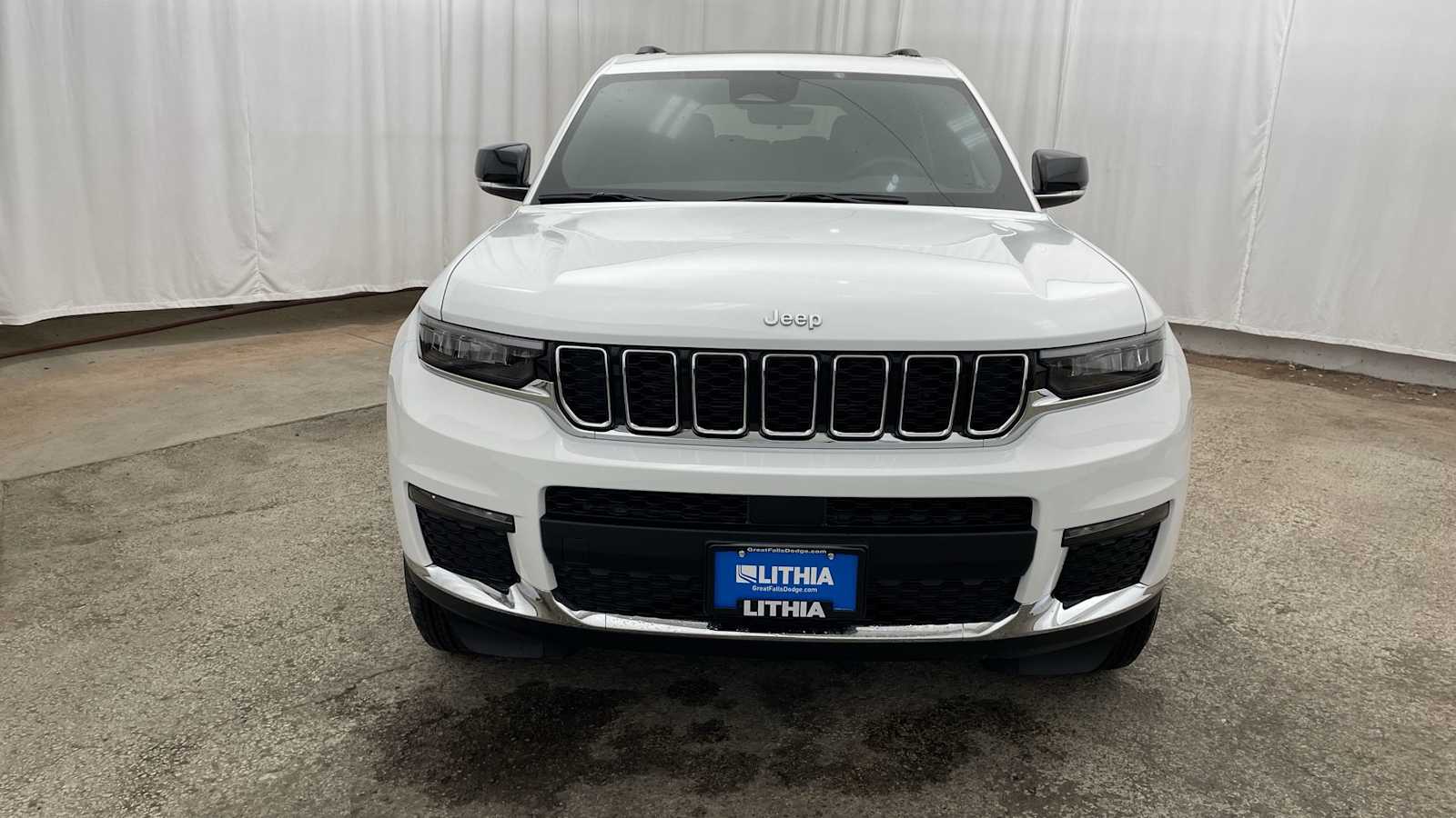 Thumbnail: 2025 Jeep Grand Cherokee - 40