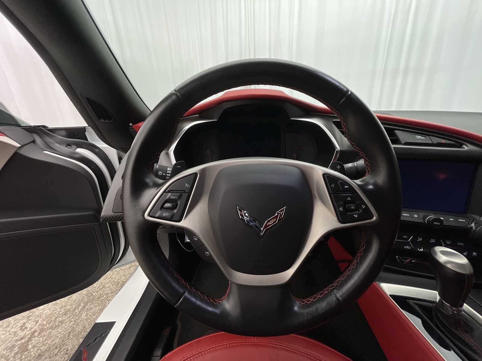 Thumbnail: 2014 Chevrolet Corvette - 9