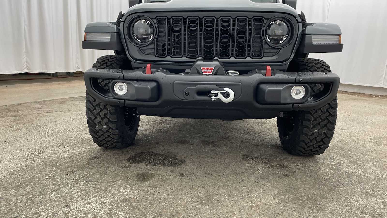 Thumbnail: 2026 Jeep Gladiator - 39