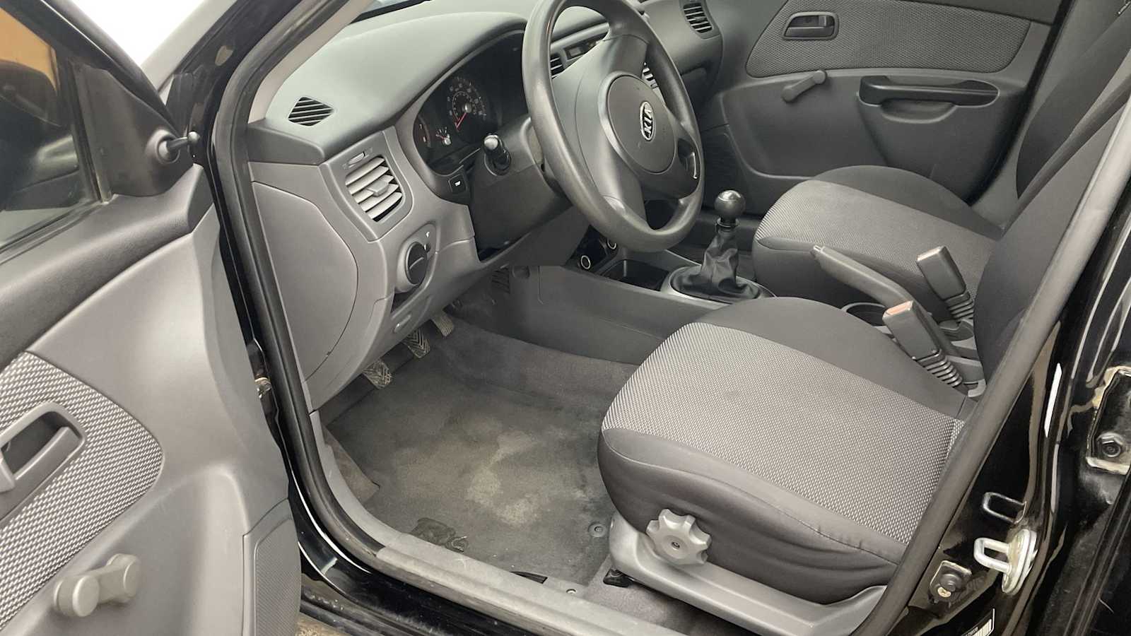 Thumbnail: 2011 Kia Rio - 2