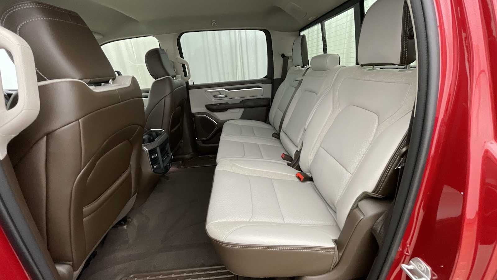 Thumbnail: 2026 RAM 1500 - 10