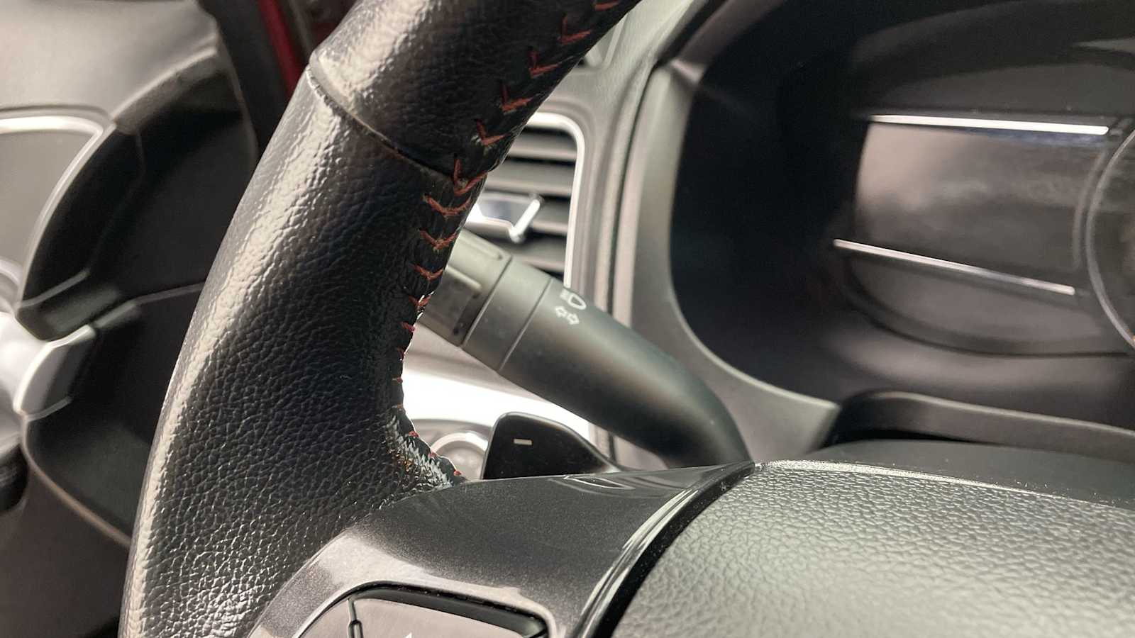 Thumbnail: 2019 Ford Explorer - 17