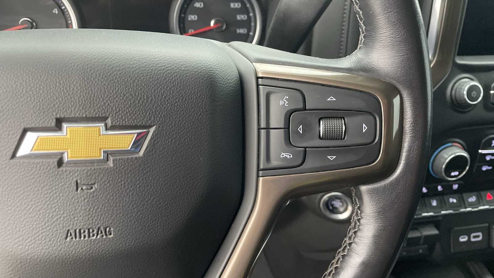 Thumbnail: 2022 Chevrolet Silverado 3500 - 15