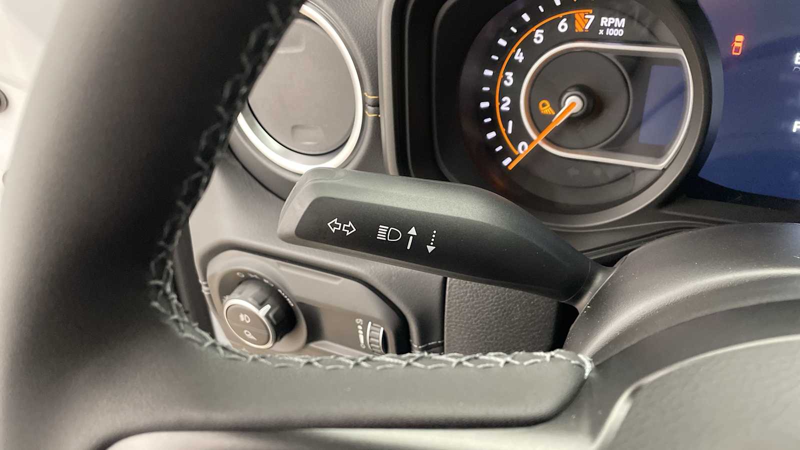 Thumbnail: 2026 Jeep Gladiator - 16