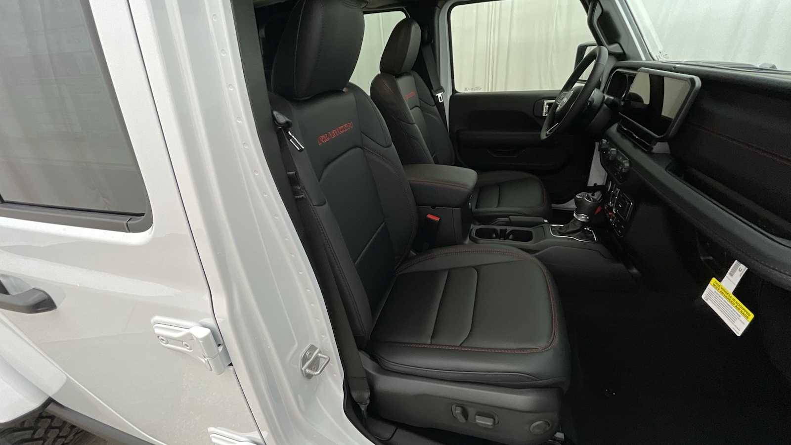 Thumbnail: 2026 Jeep Gladiator - 12