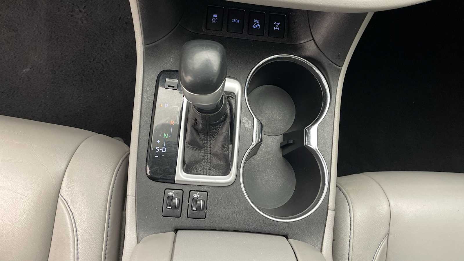 Thumbnail: 2018 Toyota Highlander - 22