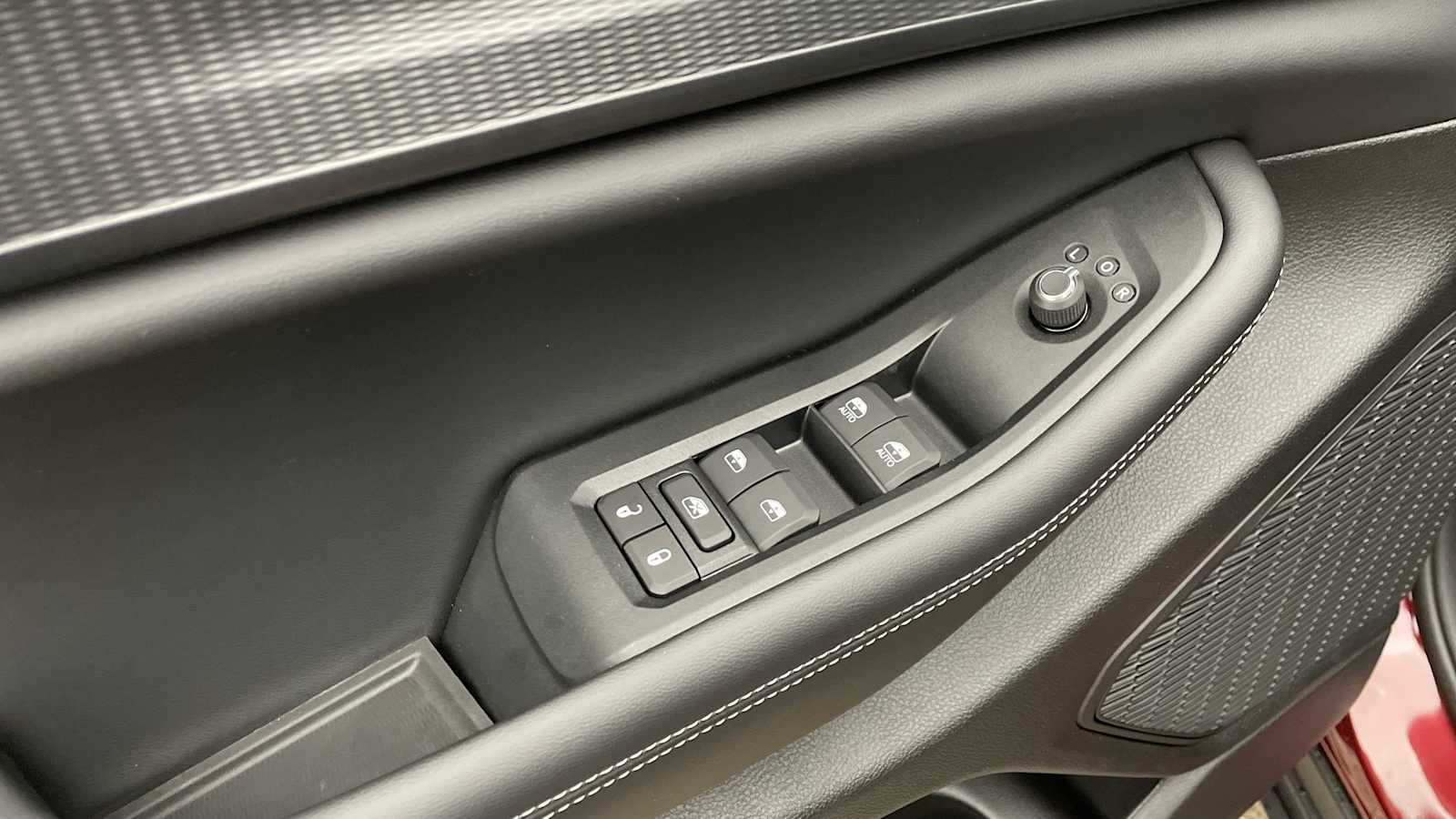 Thumbnail: 2025 Jeep Grand Cherokee - 6