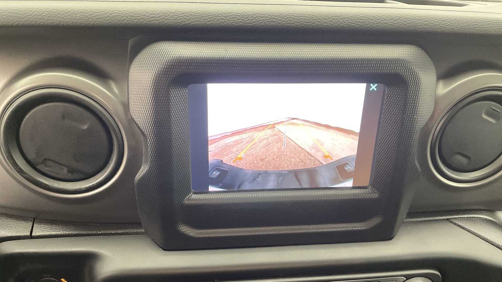 2023 Jeep Gladiator Sport photo 4