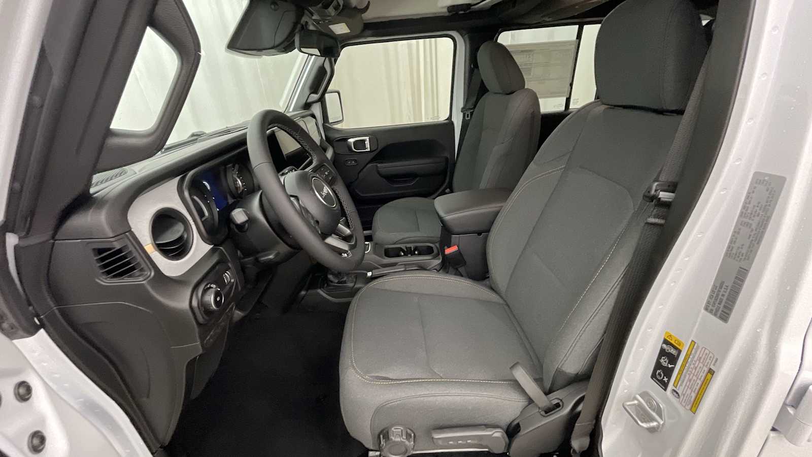 Thumbnail: 2026 Jeep Wrangler - 5