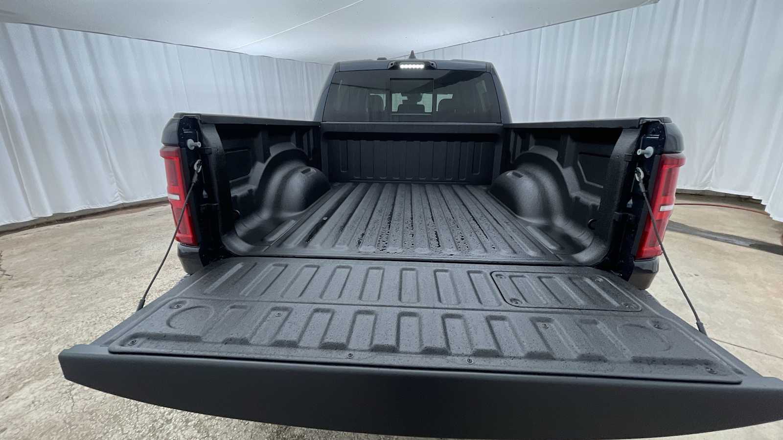 Thumbnail: 2026 RAM 1500 - 32