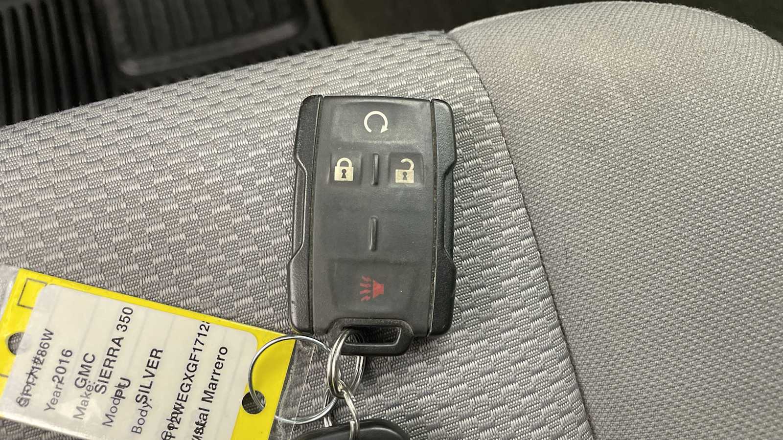 Thumbnail: 2016 GMC Sierra 3500 - 20