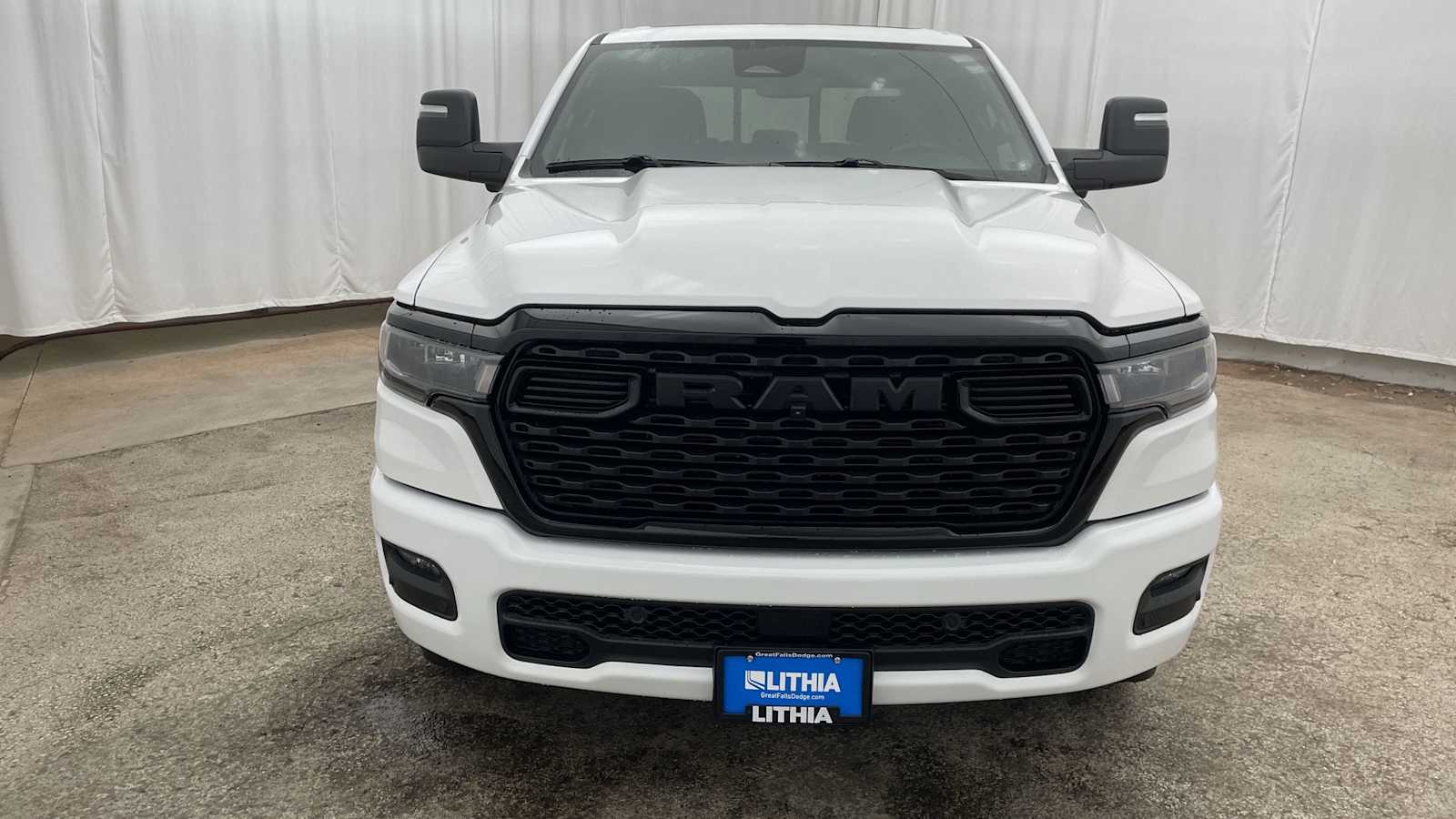 Thumbnail: 2026 RAM 1500 - 40