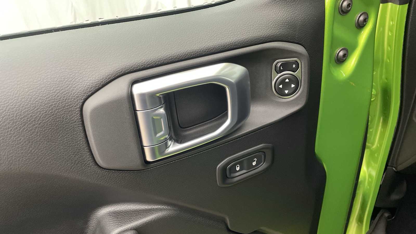 Thumbnail: 2026 Jeep Wrangler - 6