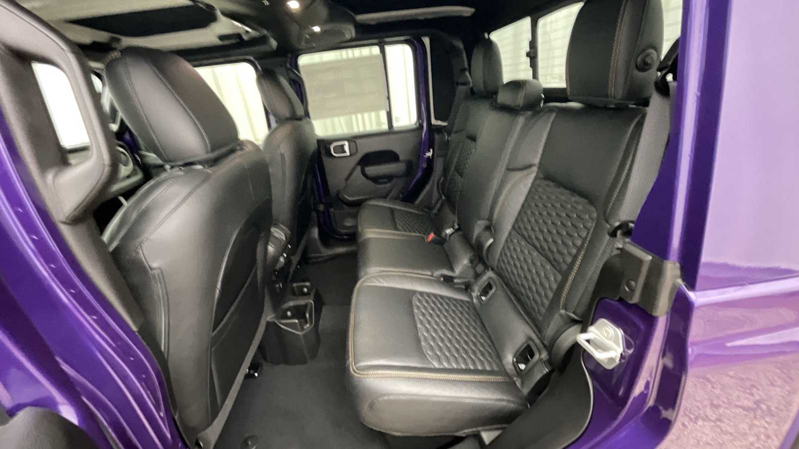 Thumbnail: 2026 Jeep Gladiator - 10