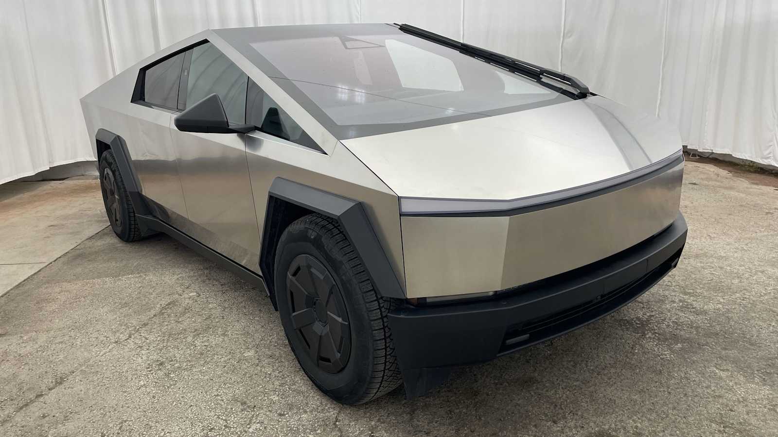 Thumbnail: 2024 Tesla Cybertruck - 31