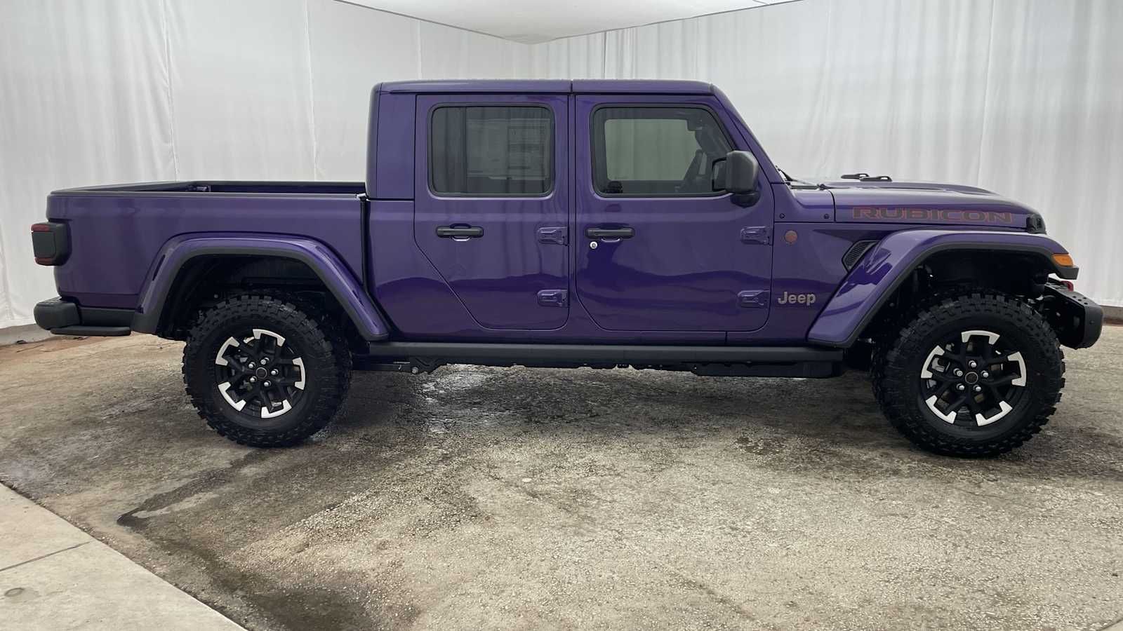 Thumbnail: 2026 Jeep Gladiator - 35