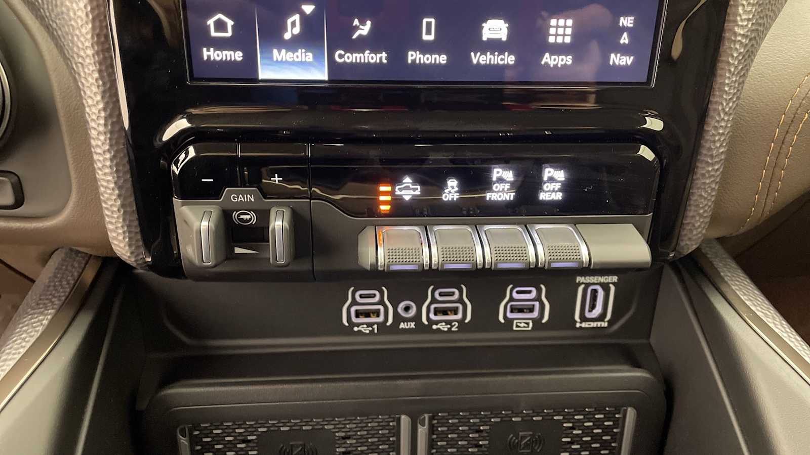 Thumbnail: 2026 RAM 1500 - 23