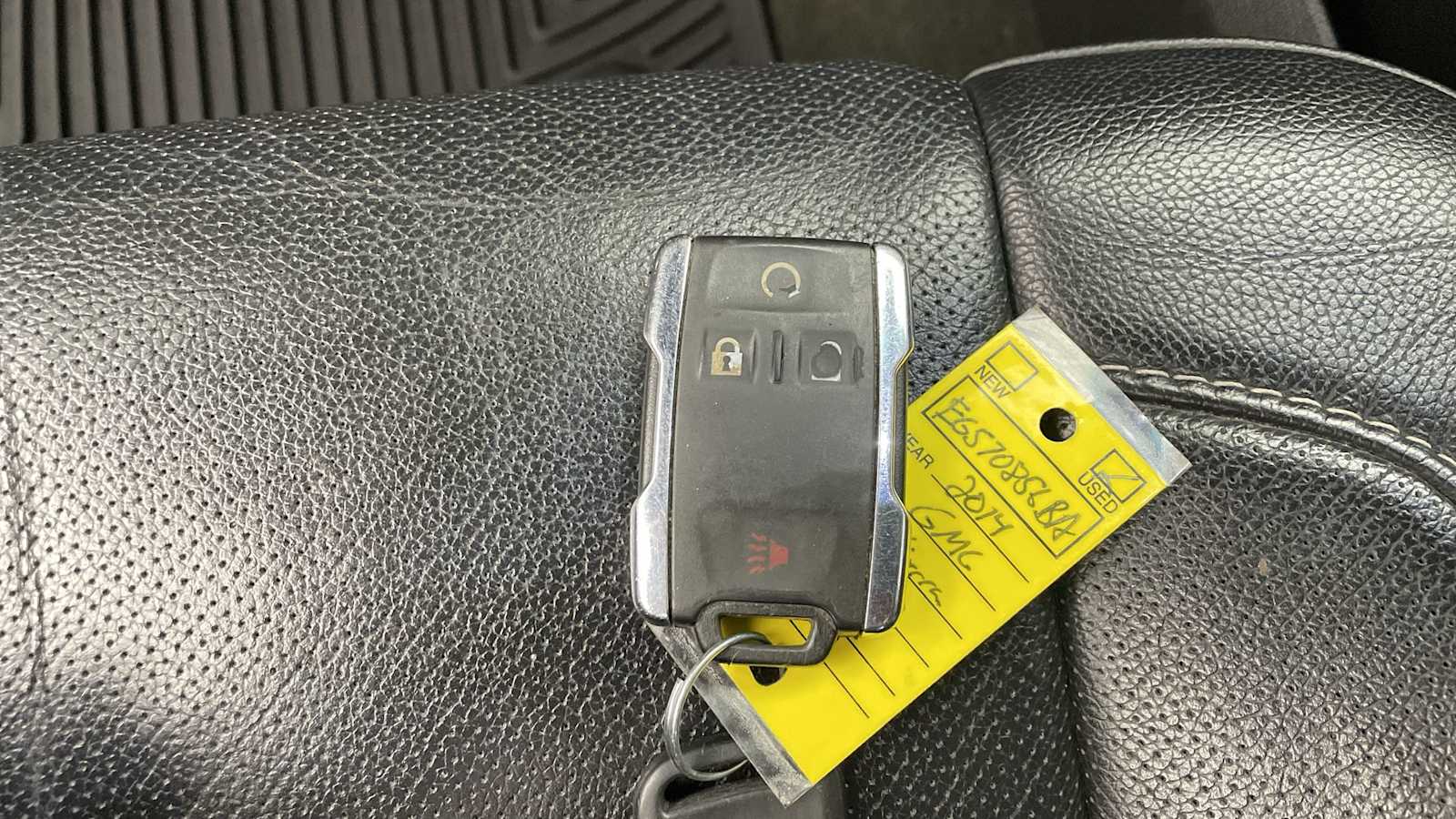 Thumbnail: 2014 GMC Sierra 1500 - 21