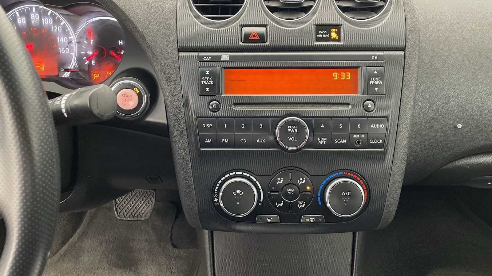 Thumbnail: 2012 Nissan Altima - 14
