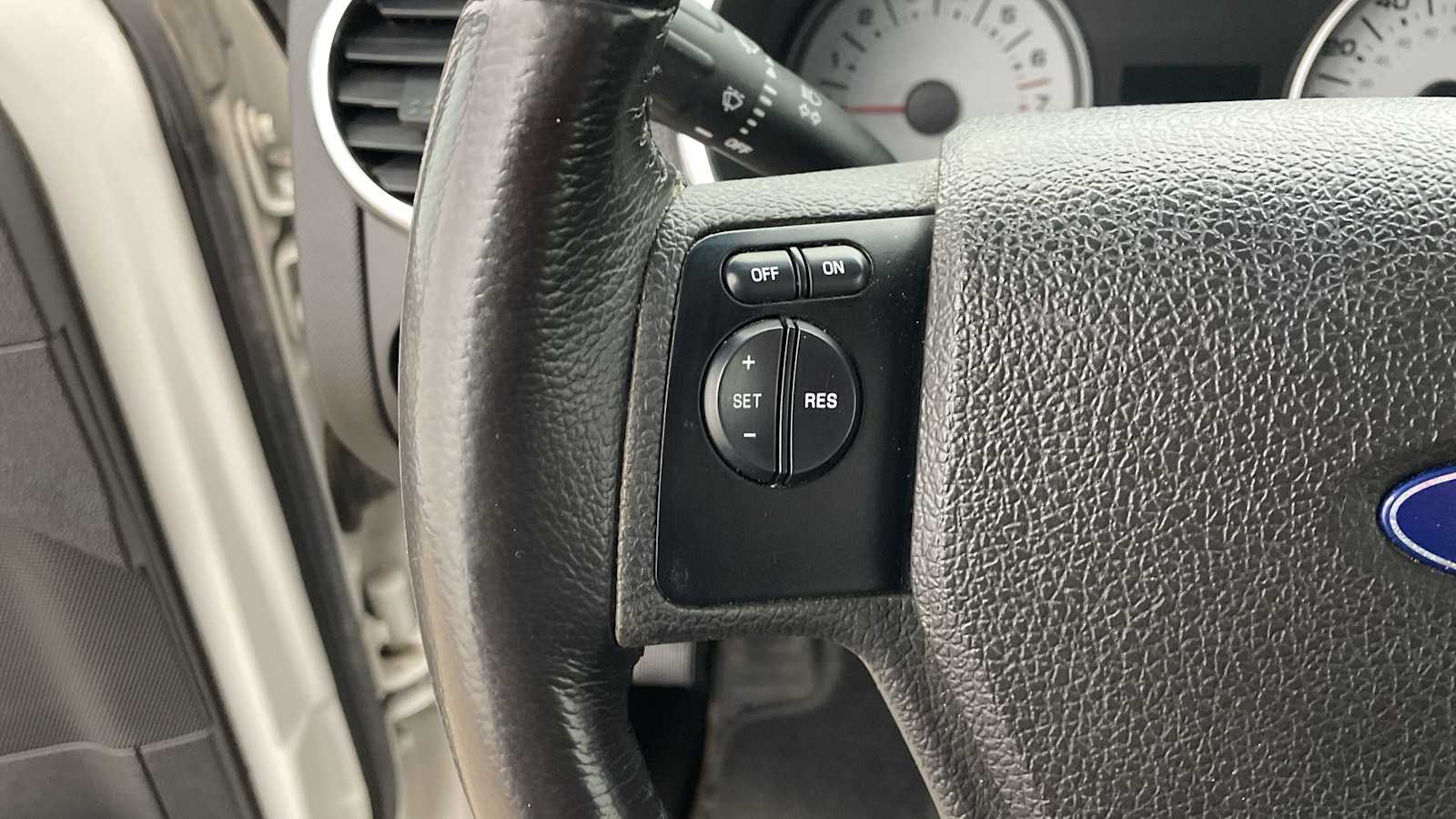 Thumbnail: 2008 Ford Explorer Sport Trac - 11