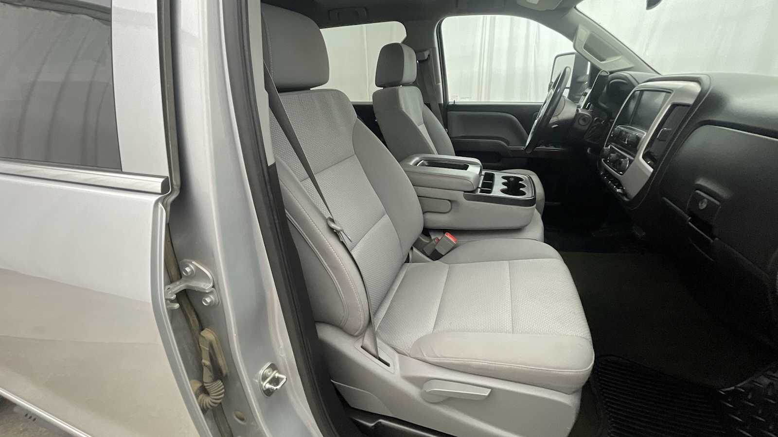 Thumbnail: 2016 GMC Sierra 3500 - 10