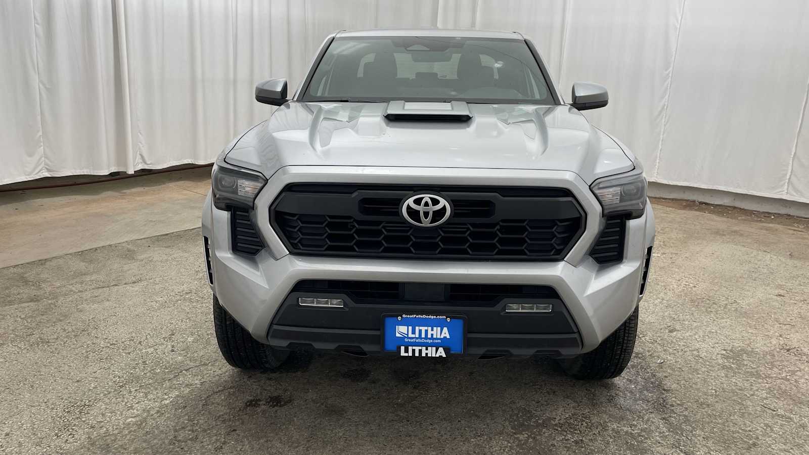 Thumbnail: 2024 Toyota Tacoma - 35