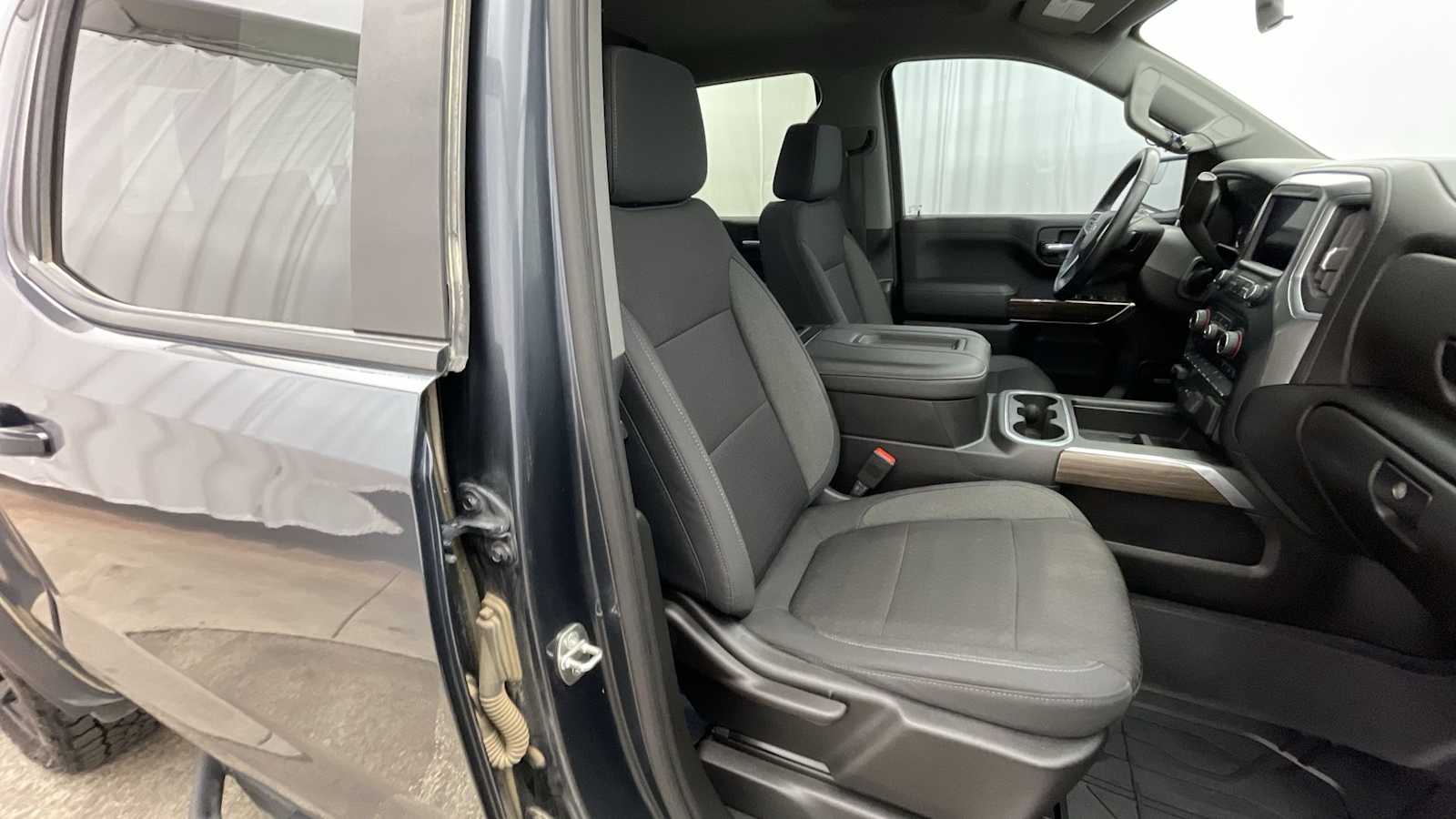 Thumbnail: 2019 Chevrolet Silverado 1500 - 10