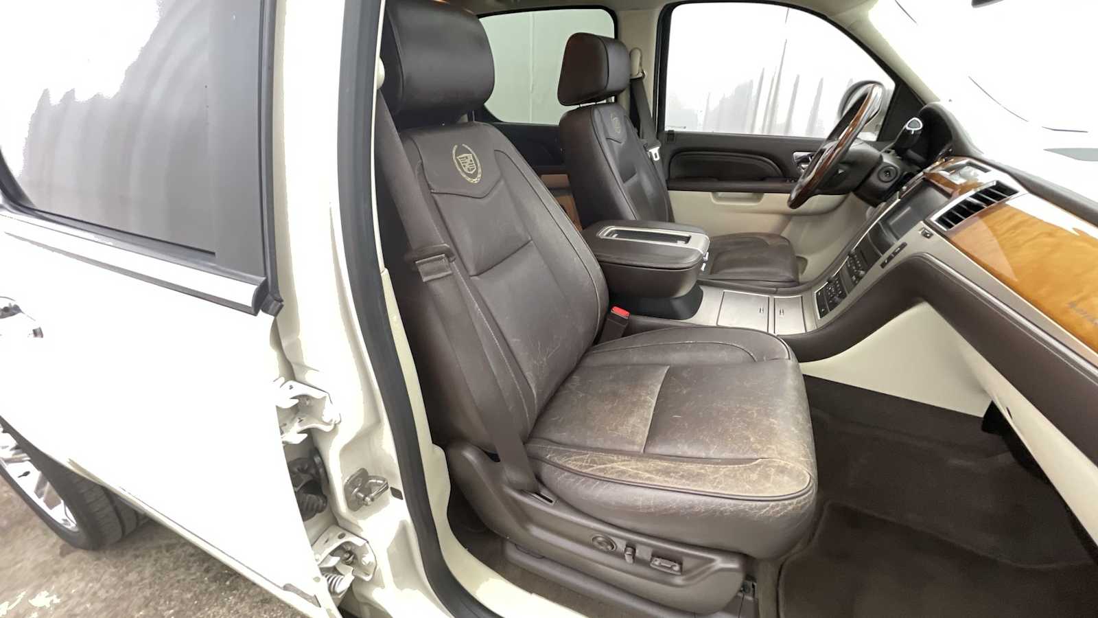 Thumbnail: 2013 Cadillac Escalade - 13
