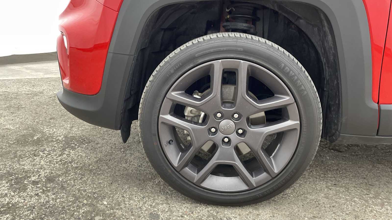 Thumbnail: 2022 Jeep Renegade - 40