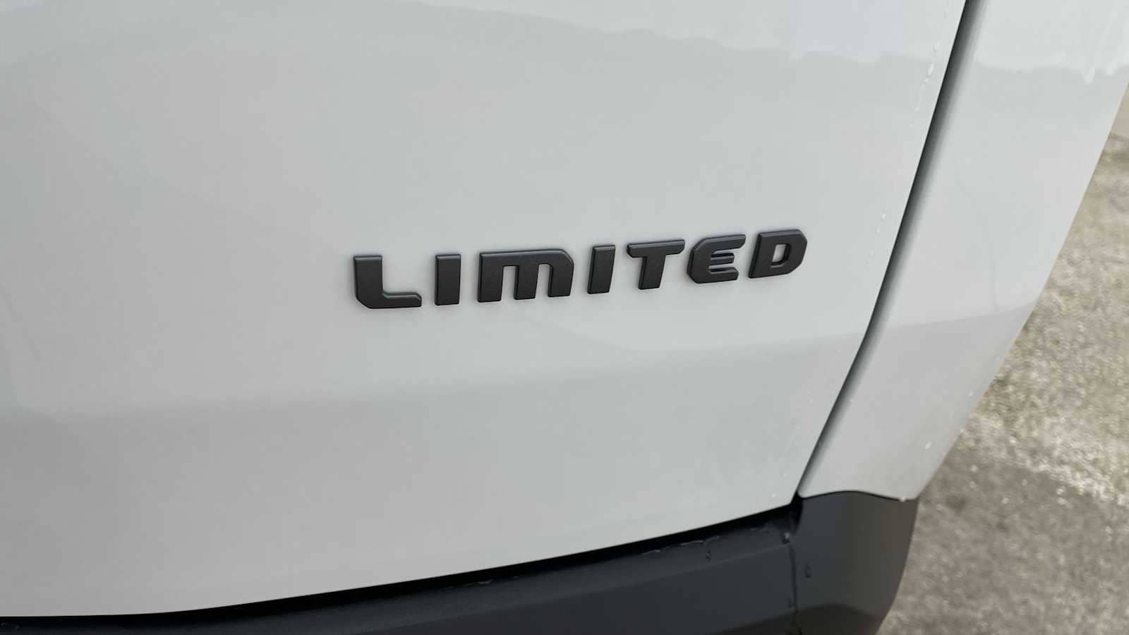 Thumbnail: 2026 Jeep Cherokee - 25