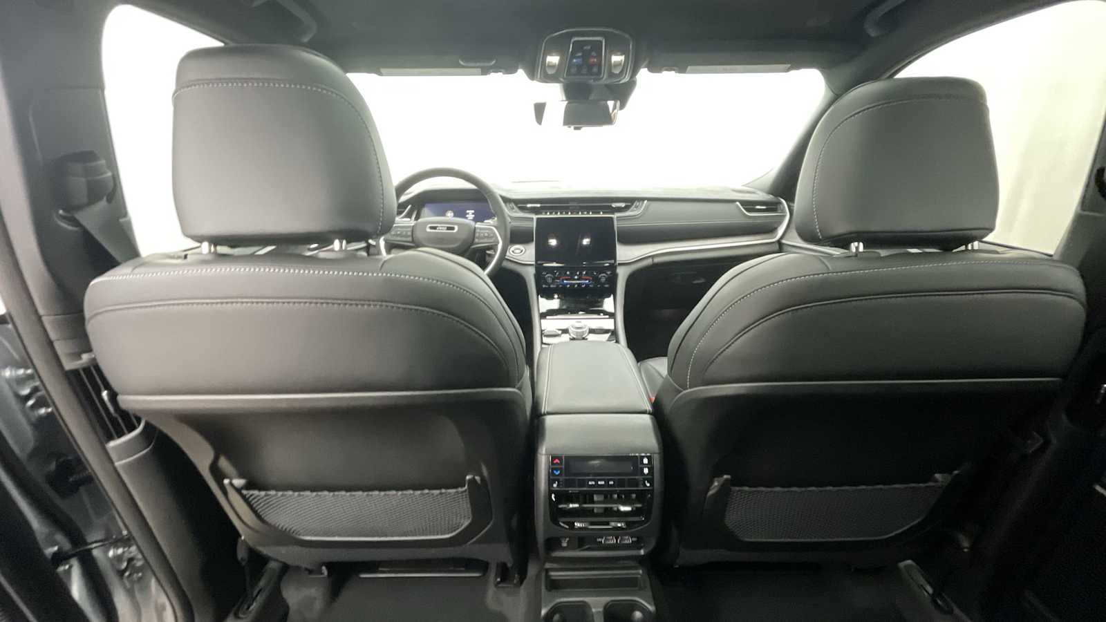 Thumbnail: 2025 Jeep Grand Cherokee - 8