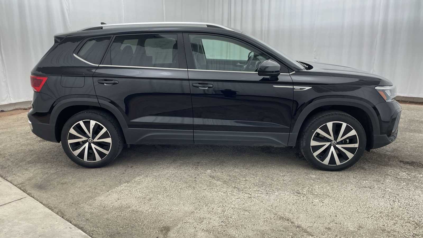 Thumbnail: 2024 Volkswagen Taos - 33
