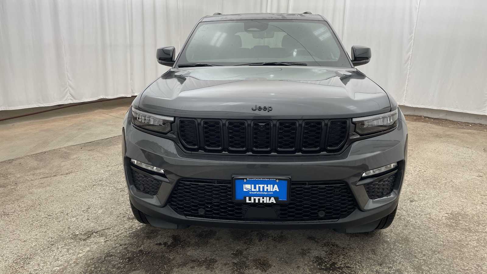 Thumbnail: 2025 Jeep Grand Cherokee - 40