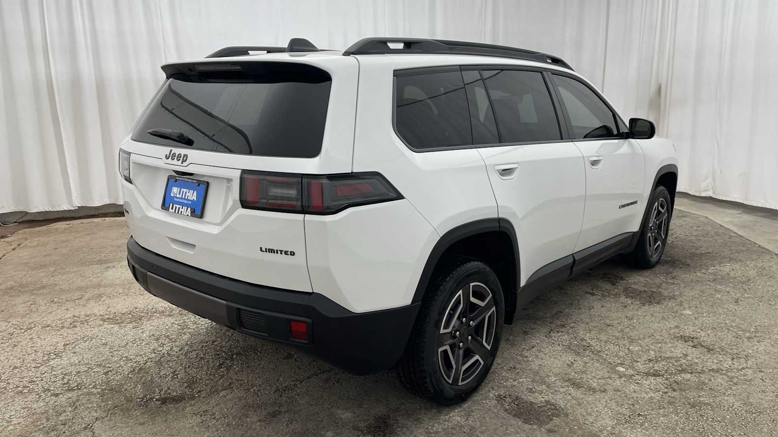 Thumbnail: 2026 Jeep Cherokee - 33