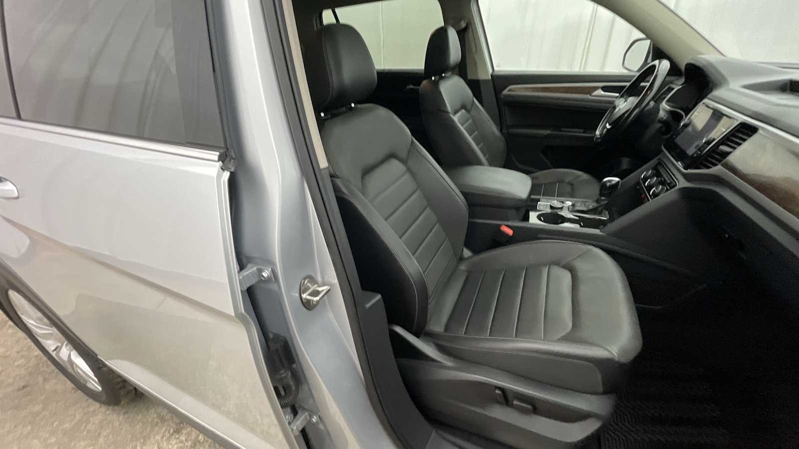 Thumbnail: 2019 Volkswagen Atlas - 14