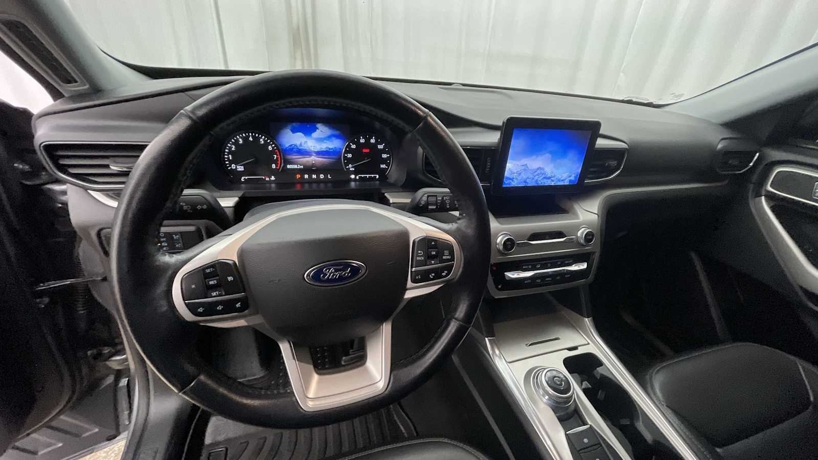 Thumbnail: 2022 Ford Explorer - 3