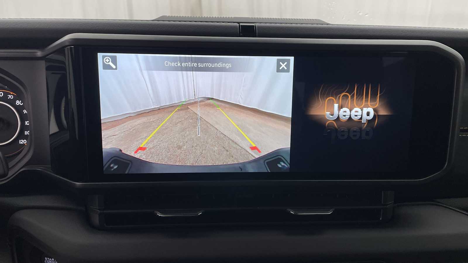 Thumbnail: 2026 Jeep Gladiator - 4