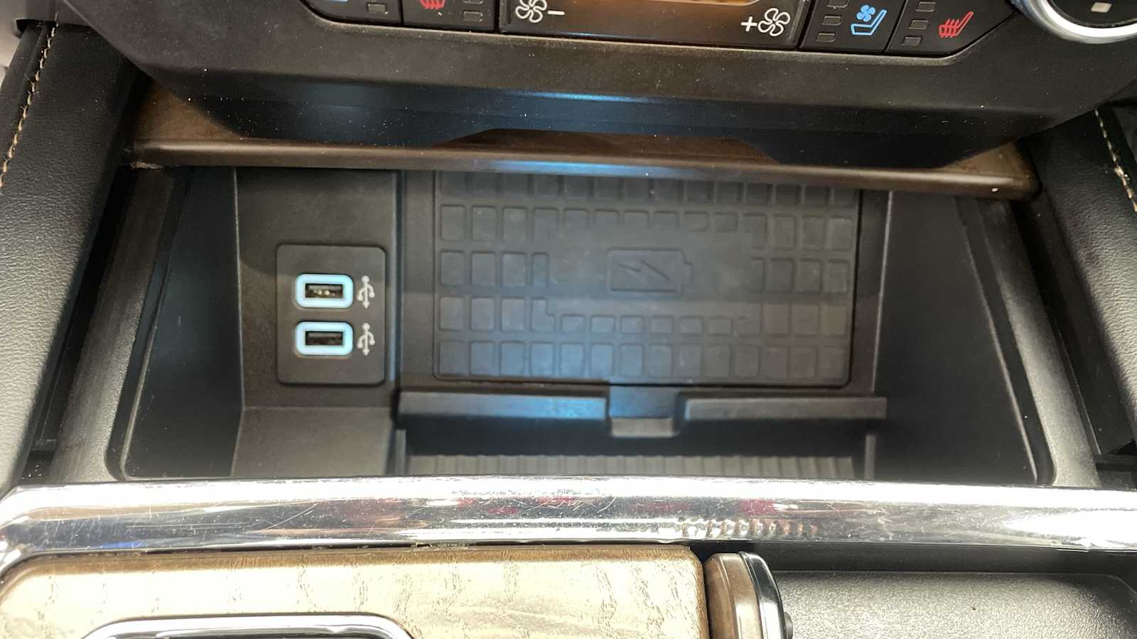 Thumbnail: 2019 Ford Expedition - 21