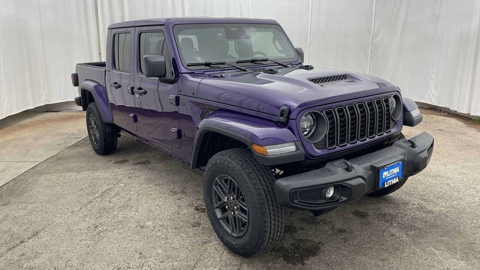 Thumbnail: 2026 Jeep Gladiator - 35