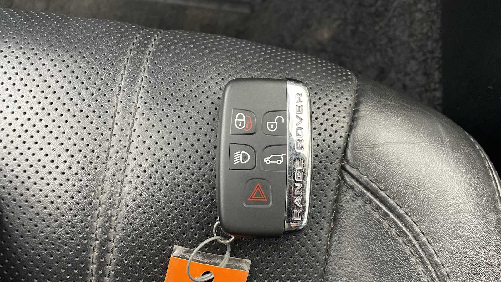 Thumbnail: 2017 Land Rover Range Rover - 24