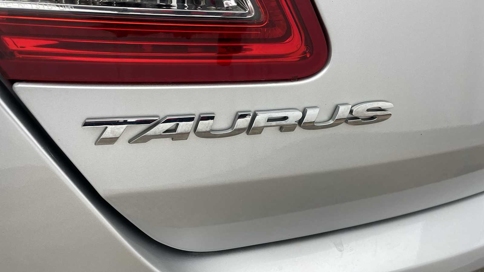 Thumbnail: 2013 Ford Taurus - 35