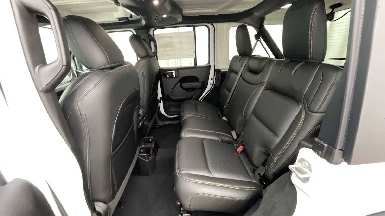 Thumbnail: 2026 Jeep Wrangler - 9